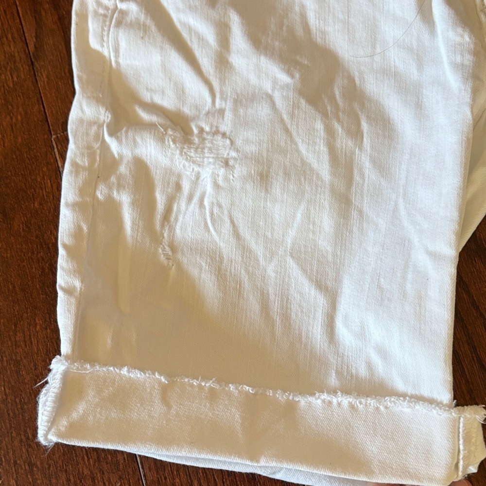 LOFT Curvy White Jean Shorts - Picture 4 of 4